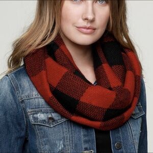 NWOT Buffalo Plaid Check Infinity Scarf